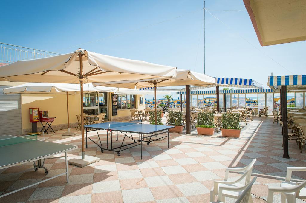 Hotel Levante Sul Mare Лідо-ді-Савіо Екстер'єр фото