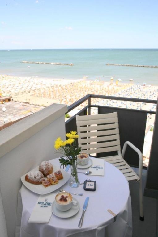 Hotel Levante Sul Mare Лідо-ді-Савіо Екстер'єр фото